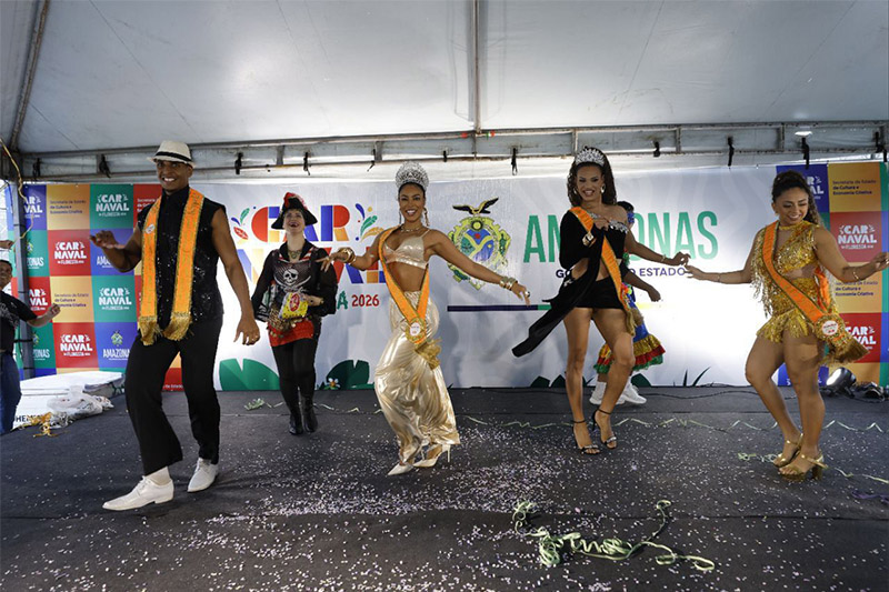 Passistas exibiram samba no pé no lançamento da programa do Carnaval da Floresta (Foto: Alex Pazuello/Secom)