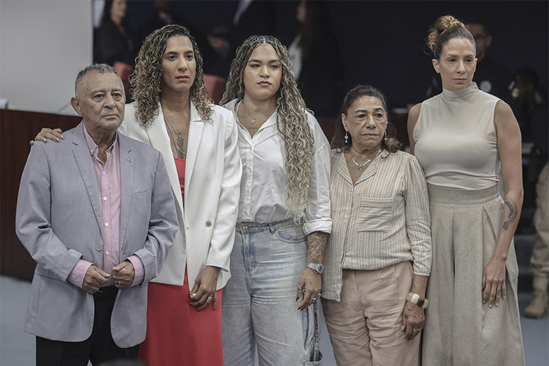 Antônio Francisco (pai), ministra Anielle Franco (irmã), Luyara Franco (filha), Marinete Silva (mãe), Mônica Benicio (viúva de Marielle): sentimento de justiça (Foto: Valter Campanato/ABr)