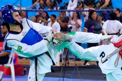 Cauã em disputa no taekwondo: talento e morte precoce (Foto: @cauabatista/Instagram)
