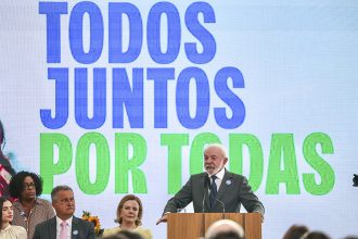 Presidente Lula ao lançar o Pacto Nacional Brasil contra o Feminicídio (Foto: Fabio Rodrigues-Pozzebom/ABr)