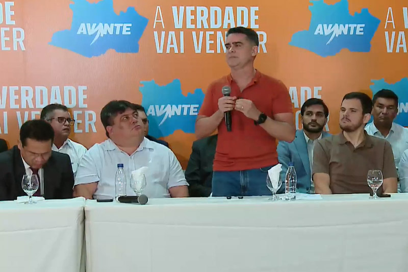 Prefeito David Almeida lançou pré-candidatura ao Governo do Amazonas (Imagem: Facebook/Reprodução)