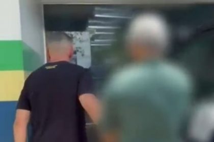 O suspeito, de 69 anos, foi preso pela Polícia Civil (Foto: Divulgação/PCAM)