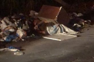 A vítima estava com mãos e pés amarrados (Foto: WhatsApp/Reprodução)
