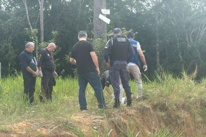 O corpo foi encontrado no Ramal Chico Mendes, no bairro Puraquequara (WhatsApp/Reprodução)