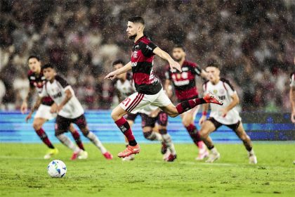 Lance de jogo: Flamengo abriu vantagem, mas levou virada do Lanús (Foto: Gilvan de Souza/Flamengo FR)