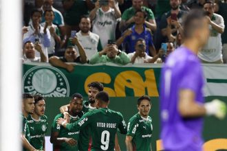 Jogadores do Palmeiras comemoram gol na vitória sobre o Fluminense (Foto: Cesar Greco/Palmeiras/by Canon)