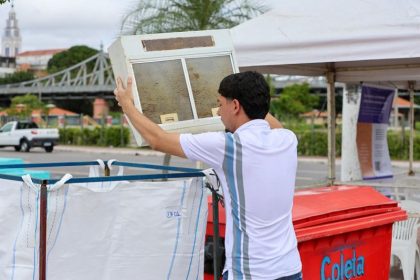 Ponto de coleta de lixo eletrônico: material para reciclagem e descarte correto (Foto: Divulgação/Semulsp)
