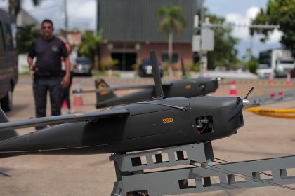 Aeronave é pilotada remotamente (Foto: Muro Neto/SECOM)