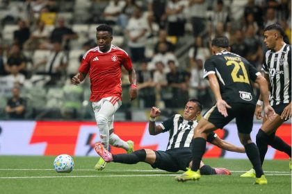Lance de jogo em que o Atlético-MG superou o Inter pelo Brasileirão (Foto: Ricardo Duarte/Internacional)