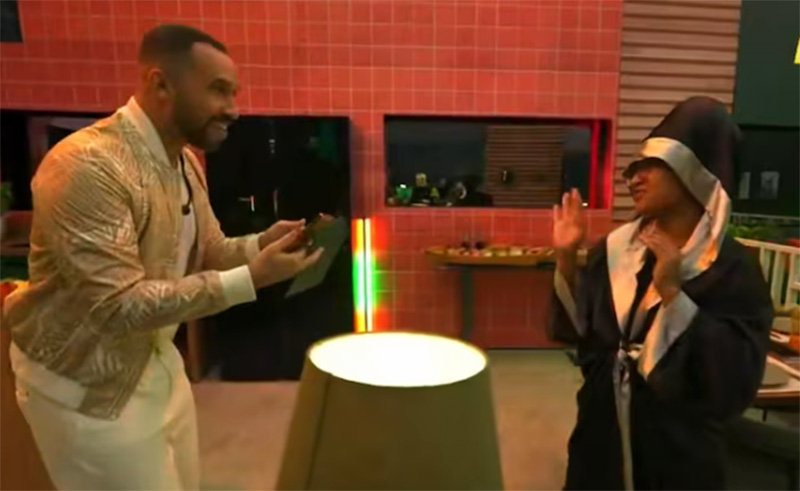 Milena recusa tirar foto com Gil do Vigor em festa do BBB 26 (Imagem: Globoplay/Reprodução)