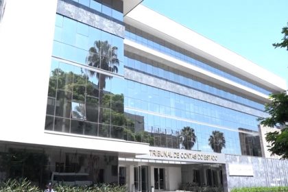 TCE-RS pagou penduricalhos milionários a servidores (Imagem: YouTube/Reprodução)