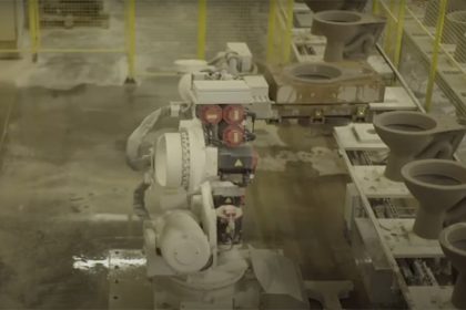 Fábrica da Deca: controladora encerra linhas de produção e vende ativos para equilibrar contas (Imagem: Deca/Facebook/Reprodução)