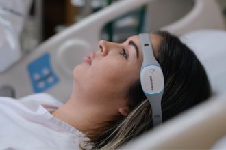 Estudo multicentrico com nova tecnologia de monitoramento cerebral em Manaus (Foto: HUGV-Ufam/HU Brasil)