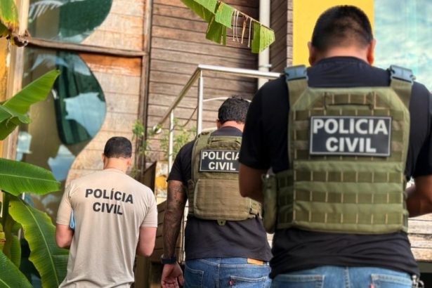 A ação da Polícia Civil ocorreu nos bairros Coroado e Colônia Antônio Aleixo (Foto: Divulgação/PC-AM)