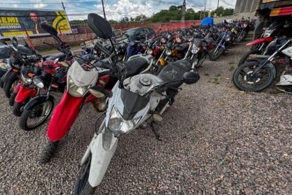 Motocicletas são maioria entre veículos que serão leiloados (Foto: Divulgação/Detran-AM)