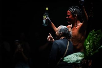 Cena de Mojubá, um dos espetáculos da Mostra Café Preto (Foto: Alonso Jr/Divulgação)