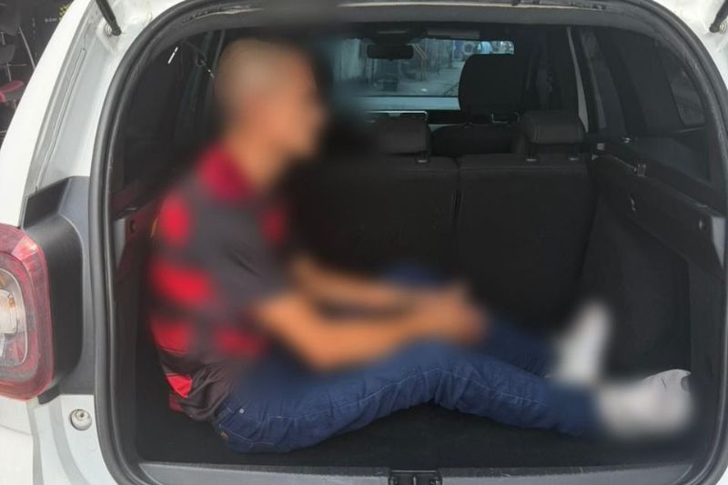O suspeito foi conduzido à delegacia e ainda participará de audiência de custódia (Foto: Divulgação)
