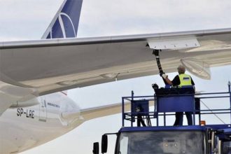 Abastecimento de avião: queresone é quase um terço dos custos das companhias aéreas (Foto: iStock/Divulgação)