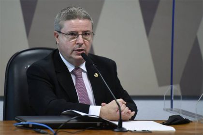 Antonio Anastasia defende emenda parlamentar e maior controle dos recursos (Foto: Edilson Rodrigues/Agência Senado)