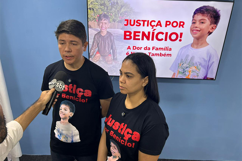 Bruno Freitas e Joyce Xavier querem que o caso do filho não seja esuecido (Foto: Felipe Campinas/AM ATUAL)