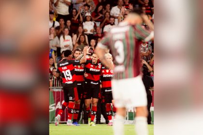 Pedro marcou os dois gols da vitória do Flamengo sobre o Fluminense (Foto: Adriano Fontes/Flamengo)