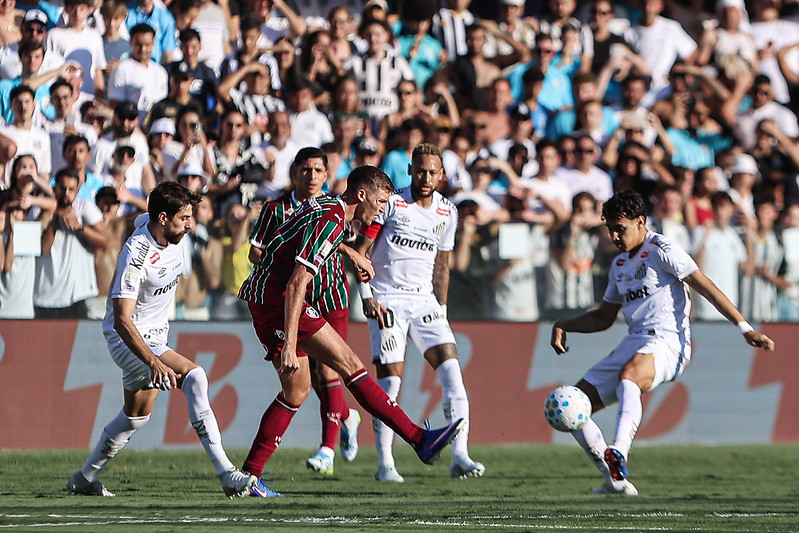Neymar perde gol e Fluminense vira sobre o Santos na Vila Belmiro pelo  Brasileir&atilde;o