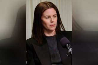 Leslie Fremar disse ser inspiração para personagem de filme sobre moda (Imagem: YouTube/Reprodução)
