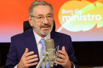 Ministro Márcio Elias Rosa diz que fim da jornada 6x1 tendência mundial (Foto: Fabio Rodrigues-Pozzebom/ABr)