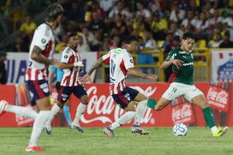 Ramón Sosa no lance em que empatou o jogo para o Palmeiras (Foto: Cesar Greco/Palmeiras/by Canon