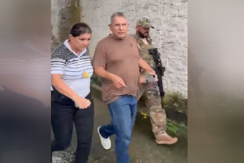 Momento em que Divoney foi preso (Imagem: WhatsApp/Reprodução)