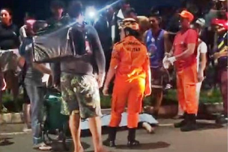 Afonso Cardoso, de 30 anos, não resistiu aos ferimentos e morreu no local (Foto: WhatsApp/Reprodução)