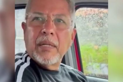 O policial civil aposentado Divoney Perasa de Souza, 60 anos, está sendo procurado pela Polícia Civil (Foto: WhatsApp/Reprodução)