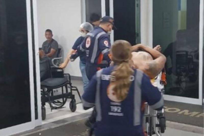 Moisés Machado Miranda, de idade não informada, foi baleado duas vezes nas pernas (Foto: WhatsApp/Reprodução)