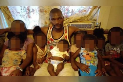 Shamar Elkins com os filhos: ataque brutal à família (Foto: Reprodução/Facebook/shamar.elkins)
