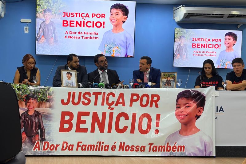Entrevista coletiva dos pais e advogados de Benicío Xavier (Foto: Murilo Rodrigues/AM ATUAL)