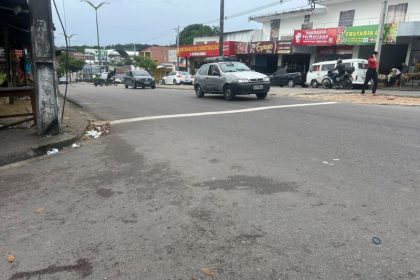 O caso aconteceu na Avenida Sete de Maio, no bairro Santa Etelvina (Foto: WhatsApp/Reprodução)