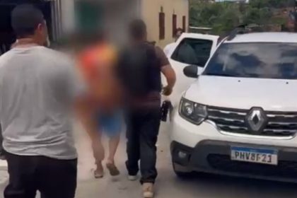 O da criança, um homem de 46 anos, foi preso nesta terça-feira (28); a mãe já havia sido presa (Foto: WhatsApp/Reprodução)