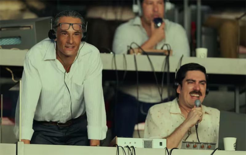 Rodrigo Santoro com Marcelo Adnet em cena do documentário Brasil 70 (Imagem: Netflix/Reprodução)