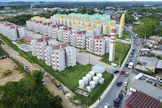 Residencial de moradia popular é financiado combrecurso da Caixa Econômica e Prefeitura de Manaus (Foto: João Viana/Semcom)
