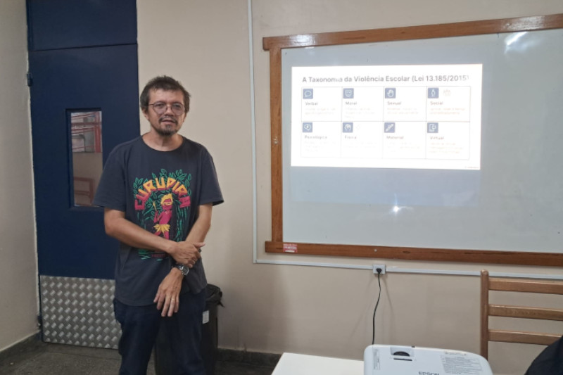 Professor Daniel Almeida: boa convivência e eambiente de harmonia com alunos (Foto: Acervo pessoal)