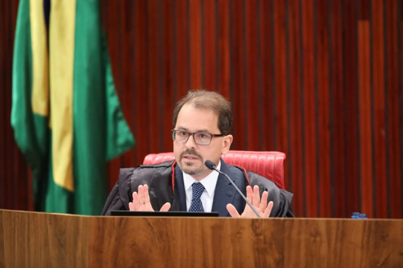 Decisão contra ação de pé-candidatos do Amazonas é do ministro Floriano de Azevedo Marques (Foto: Alejandro Zambrana/Secom/TSE)