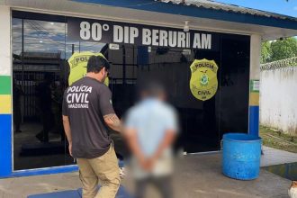 O homem de 50 anos foi preso pela Polícia Civil do Amazonas (Foto: WhatsApp/Reprodução)