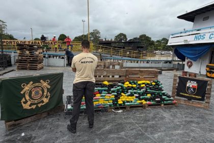 A ação policial aconteceu em uma embarcação que partiria de Tabatinga com destino a Manaus (Foto: WhatsApp/Reprodução)