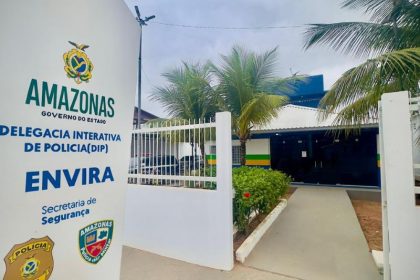 A professora, que não teve a identidade revelada, foi presa pela Polícia Civil (Foto: WhatsApp/Reprodução)