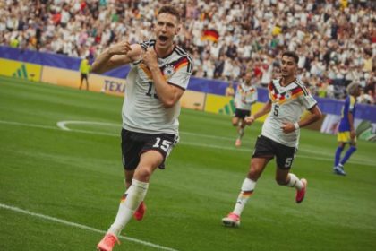 Nico Schlotterbeck comemora gol na goleada da Alemanha sobre Curaçau (Foto: Fifa World Cup Media/X)