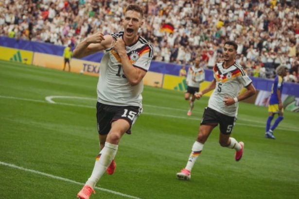 Nico Schlotterbeck comemora gol na goleada da Alemanha sobre Curaçau (Foto: Fifa World Cup Media/X)