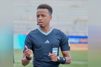 Árbitro Omar Abdulkadir Artan, da Somália, foi impedido de entrar nos EUA (Foto: Fifaworldcup/Instagram)