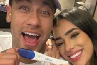 Neymar e Bruna Biancardi anunciaram espera do terceiro filho (Foto: Instagram/@brunabiancardi/Reprodução)