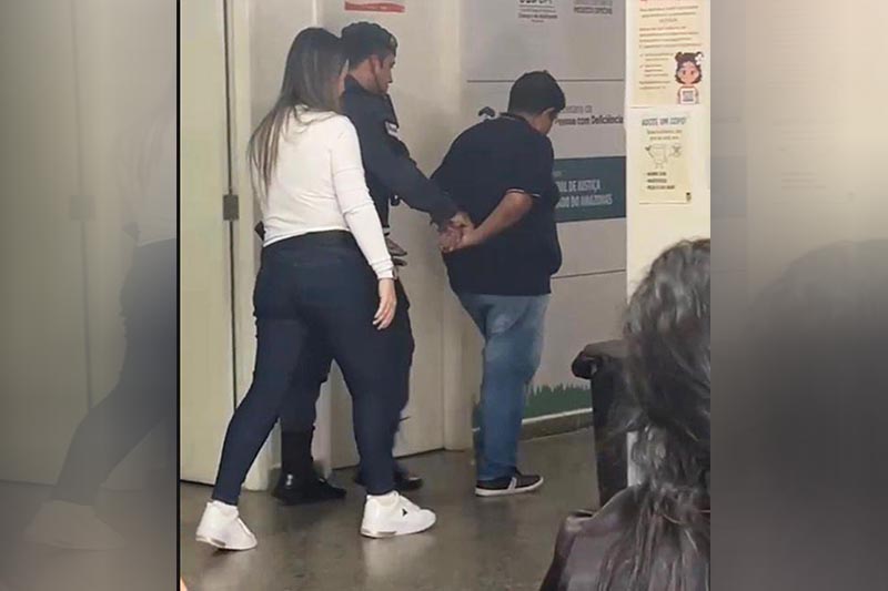 O homem de 57 anos foi preso em flagrante pela Polícia Militar (Foto: WhatsApp/Reprodução)