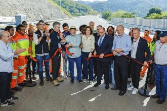 Lula ao inaugurar trecho da rodovia Presidente Dutra: crítica aos ricos (Foto: Ricardo Stuckert/PR)